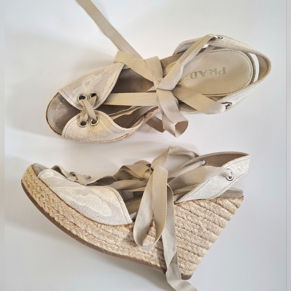 Prada Espadrille Wedge Heels Peep Toe Sandals Size 8.5 Beige/White Leather Upper - Picture 1 of 12